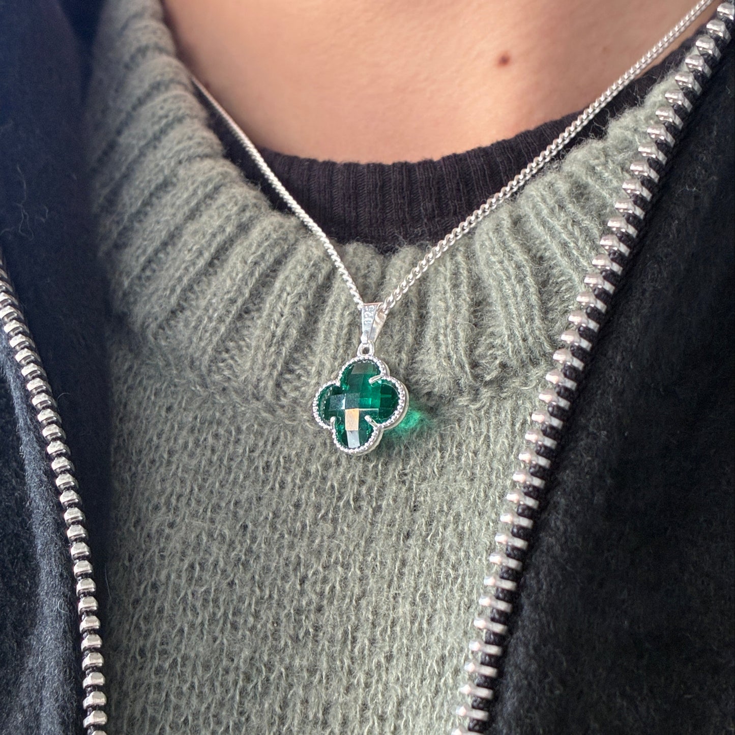 Collar Trébol Verde
